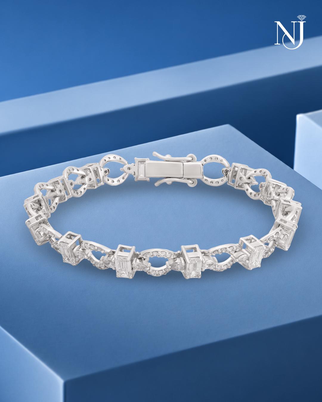 Elegance, crafted to be remembered.
Discover timeless diamond jewellery designe