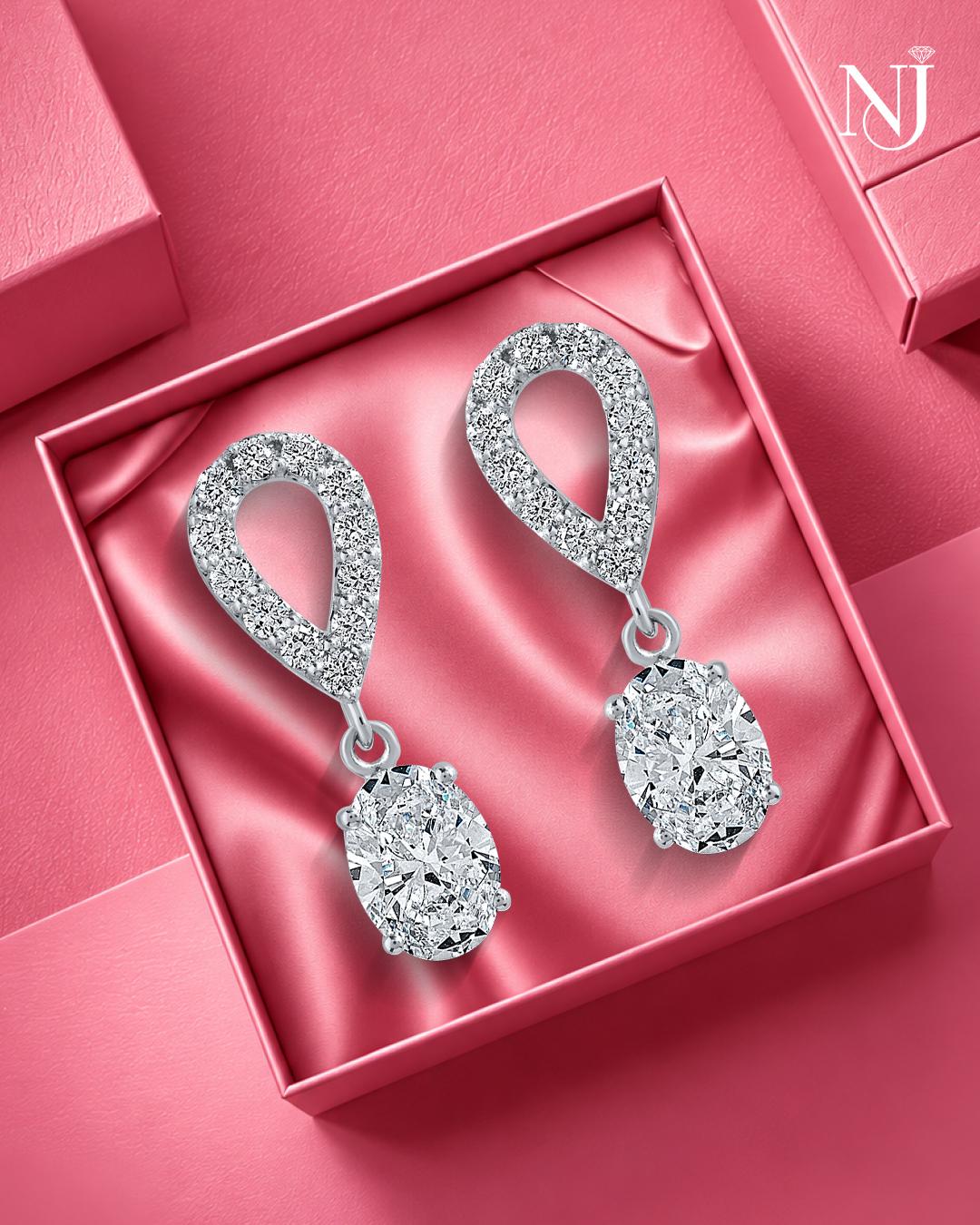 A little sparkle, a lot of elegance.